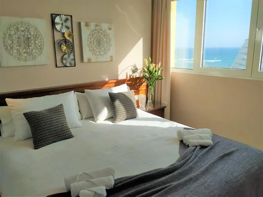 Don Gustavo 2 Bedroom Beach Front Apt, Sea Views Benalmadena Apartment