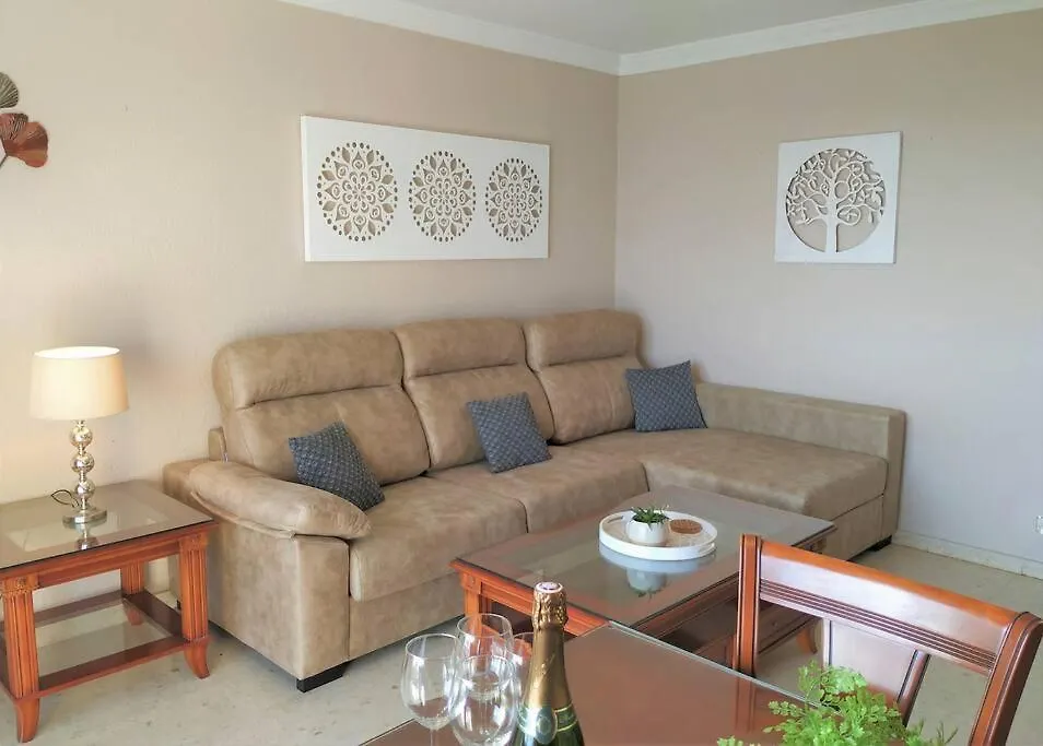 Don Gustavo 2 Bedroom Beach Front Apt, Sea Views Benalmádena 0*,